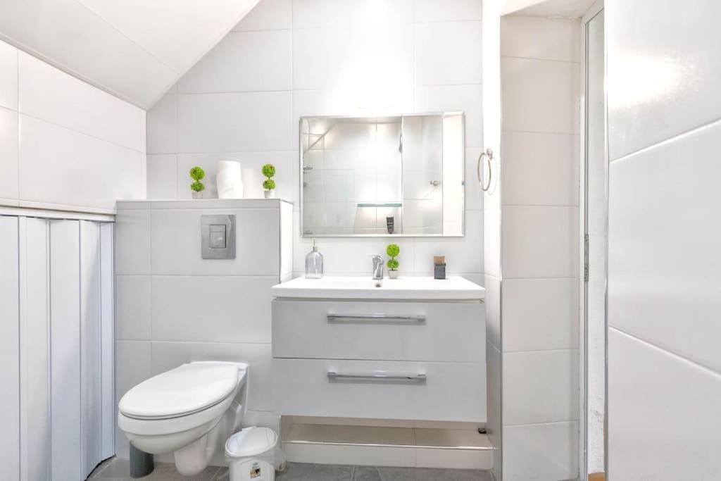 Sunny 2-Bedroom Maisonette Varna & Parking المظهر الخارجي الصورة