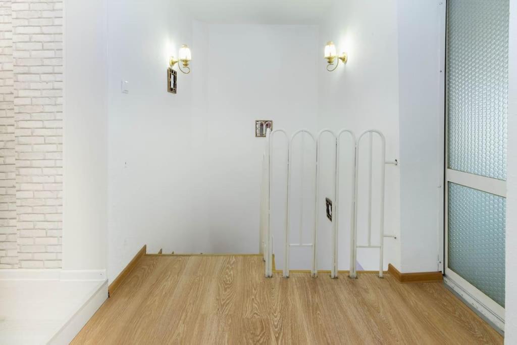 Sunny 2-Bedroom Maisonette Varna & Parking المظهر الخارجي الصورة