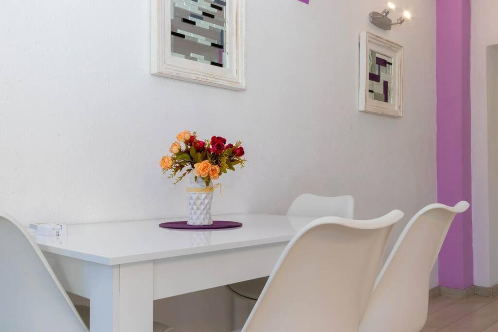 Sunny 2-Bedroom Maisonette Varna & Parking المظهر الخارجي الصورة