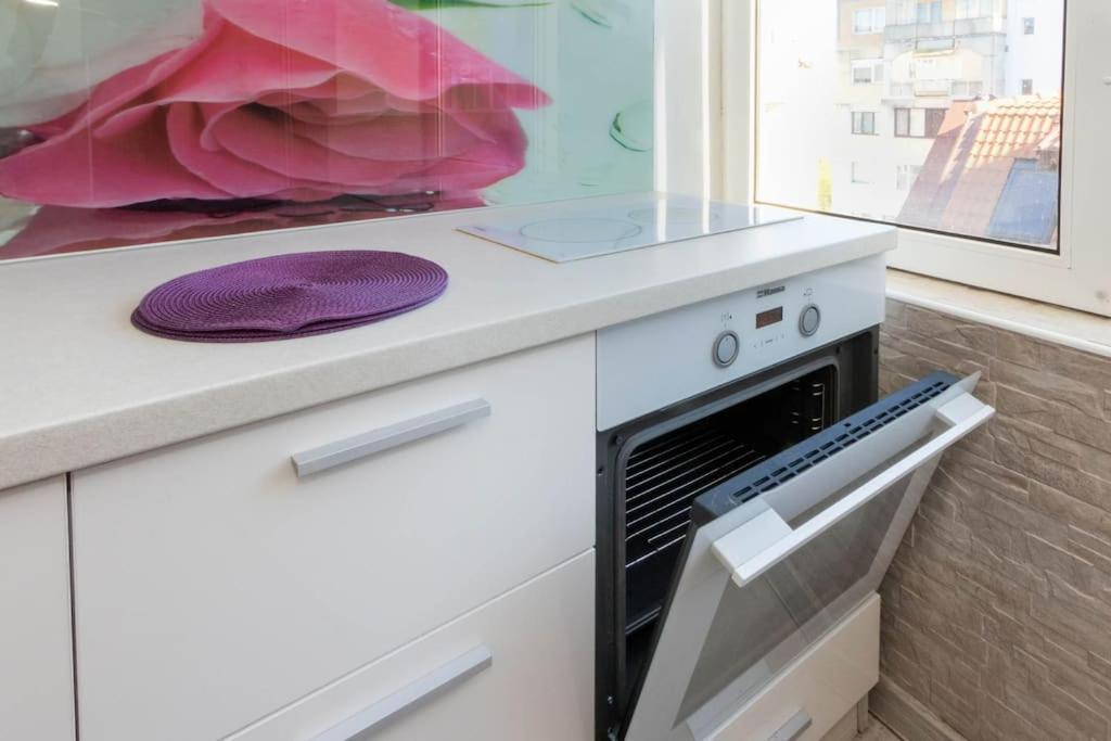 Sunny 2-Bedroom Maisonette Varna & Parking المظهر الخارجي الصورة